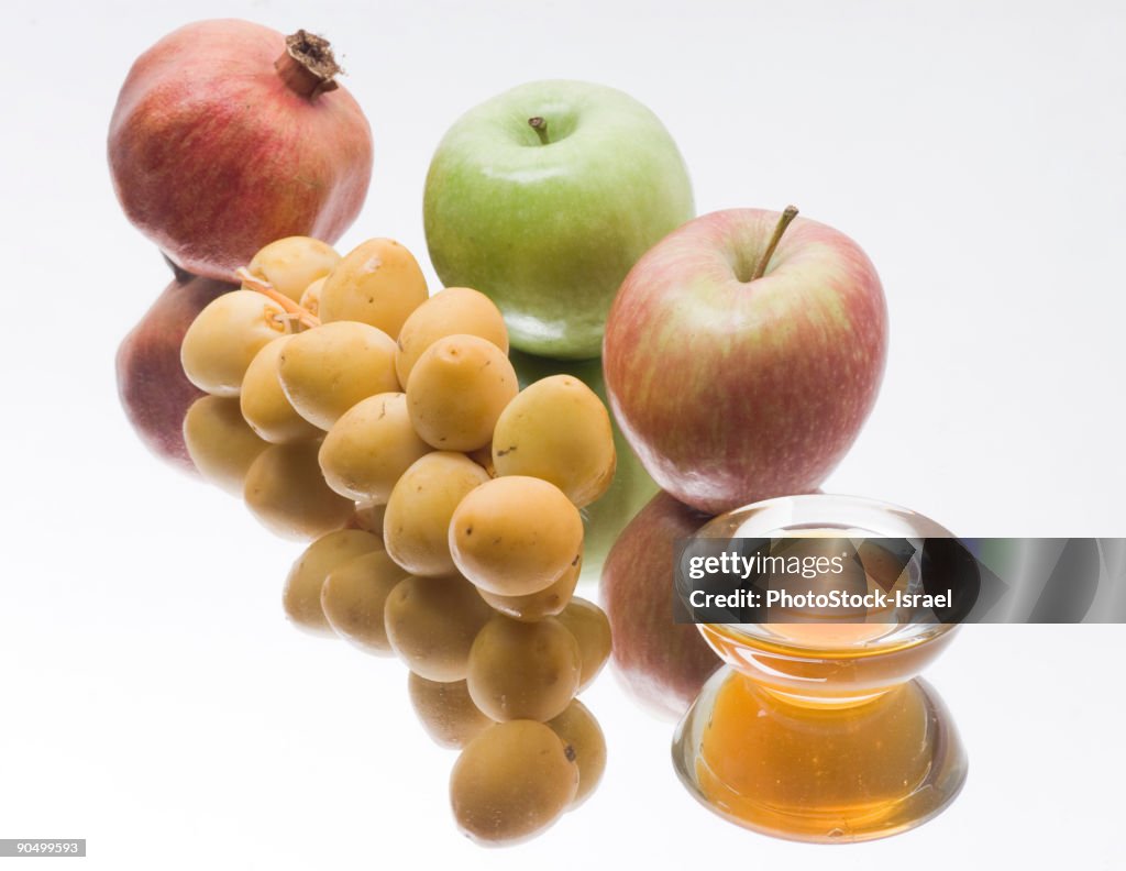 Apple, Dates, pomegranate