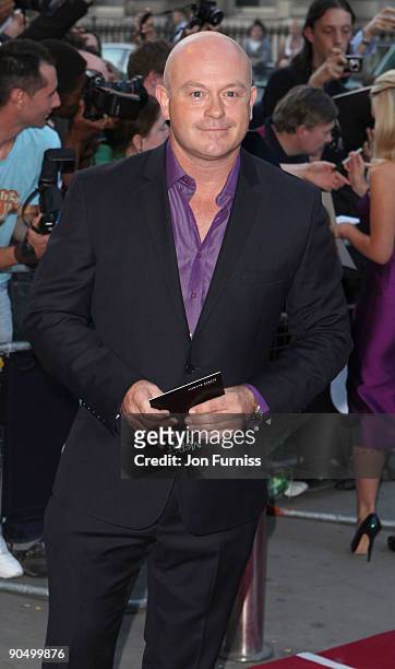 Ross Kemp arrives for the 2009 GQ Men Of The Year Awards at The Royal Opera House on September 8, 2009 in London, England.
