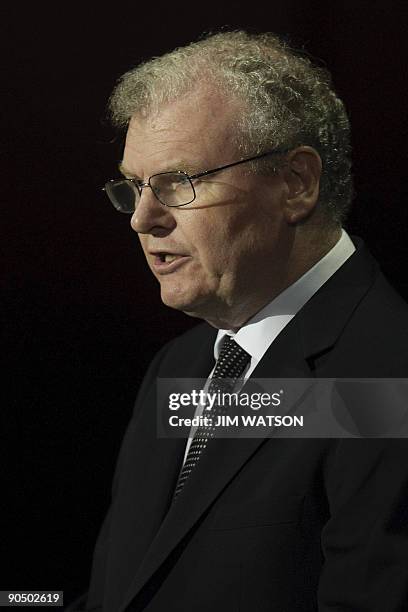 Chairman, CEO and President of Sony Corporation Howard Stringer speaks during a memorial service for CBS newsman Walter Cronkite at the Lincoln...