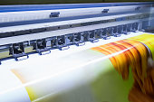 Format large inkjet printer working on vinyl banner