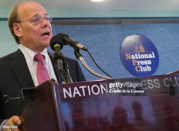 Congressman Steve Cohen speaks at a screening of "A Healthy Baby Begins With You" at the National Press Club on September 9, 2009 in Washington, DC.