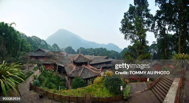 fuhu temple panorama - emei shan stock pictures, royalty-free photos & images