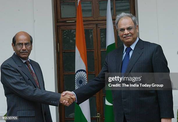 India Riaz 391 Riaz Khan Stock Photos, High-Res Pictures, and Images - Getty Images