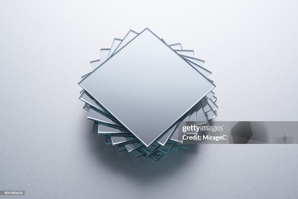 Square Mirrors Stacking