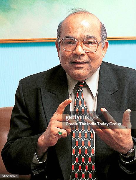 Yv Reddy Rbi Governor 90 Yv Reddy Stock Photos, High-Res Pictures, and Images - Getty Images