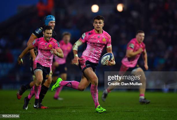Henry Slade of Exeter Chiefs makes a break during the European Rugby Champions Cup match between Exeter Chiefs and Montpellier at Sandy Park on...