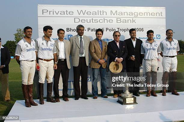 Bollywood actor Saif Ali Khan and his father Mansoor Ali Khan Pataudi with the prize winning team at the Deutsche Bank Bhopal-Pataudi Polo Trophy...