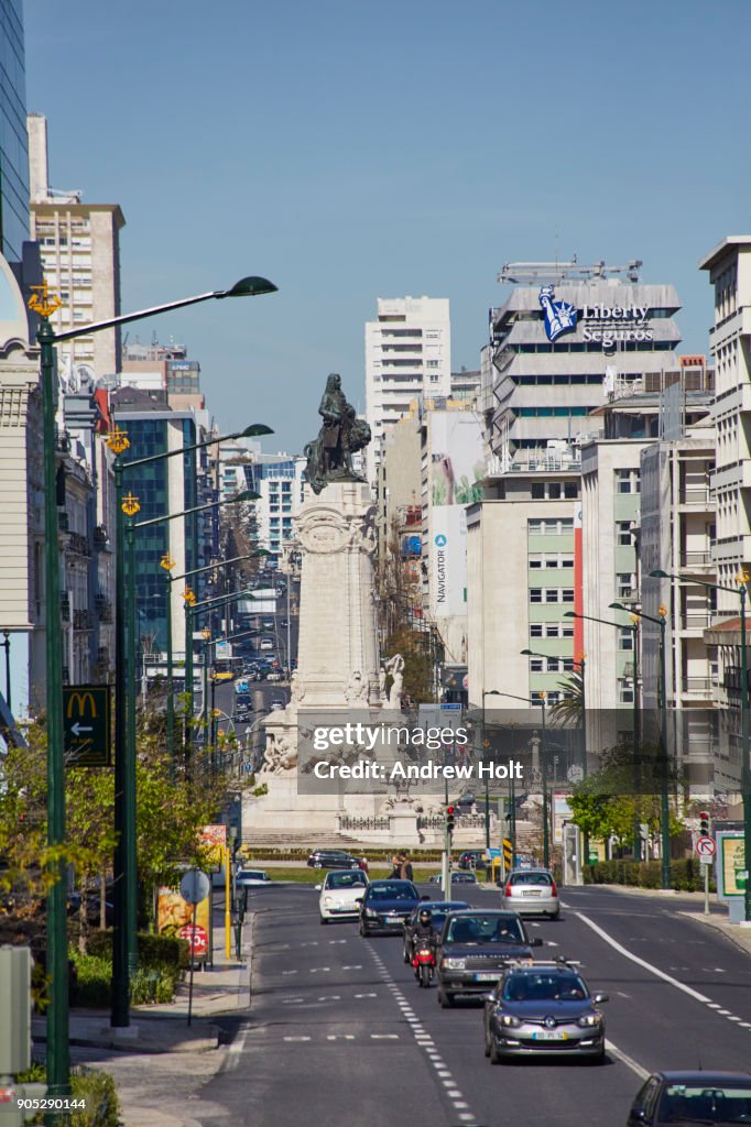 Picture of the Avenida da Liberdade monument.