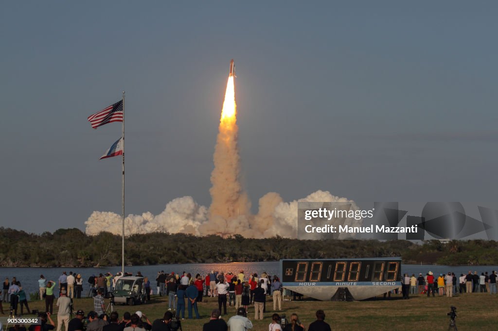 Discovery Lift-off
