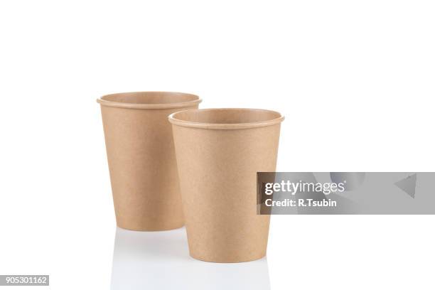 empty disposable paper coffee cups - plastic cups stack stock pictures, royalty-free photos & images