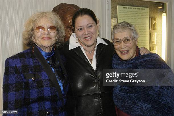 Camryn Manheim with mother Sylvia and aunt Lynn