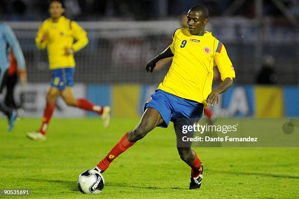 Colombia's Adrian Ramos controls the ball in a 2010 FIFA World Cup qualifier against Uruguay at the Centenario Stadium on September 9, 2009 in...