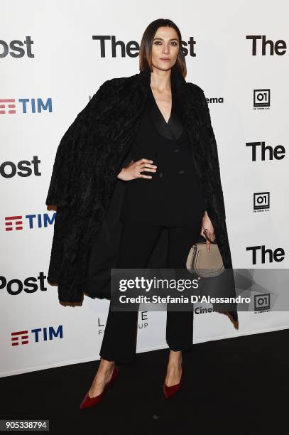 Anna Foglietta attends the 'The Post' premiere on January 15, 2018 in Milan, Italy.