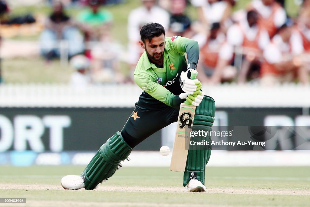 New Zealand v Pakistan - 4th ODI