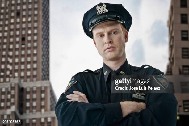 police detective portrait - uniforme della polizia foto e immagini stock