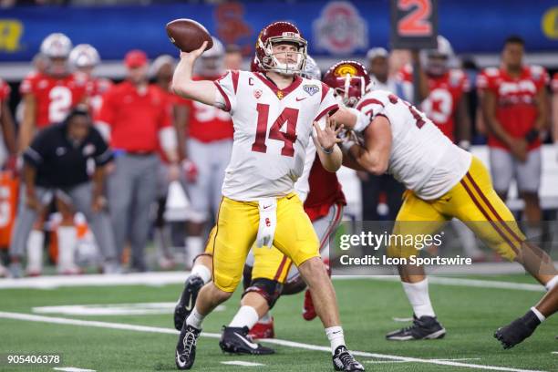 Trojans quarterback Sam Darnold throws a pass during the Cotton Bowl Classic matchup between the USC Trojans and Ohio State Buckeyes on December 29...