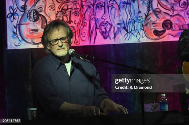 40 Mike Reid Singer Stock Photos, HighRes Pictures, and Images Getty