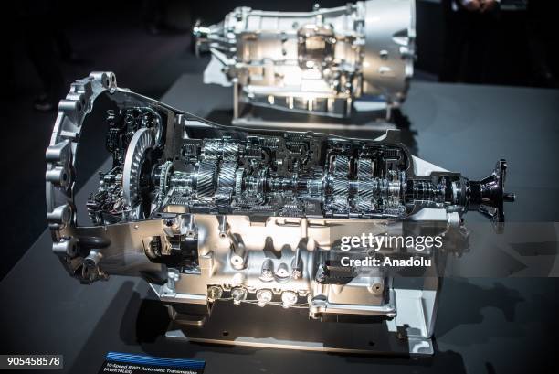 Fwd Engine Layout 3,517 Fwd Stock Photos, High-Res Pictures, and Images - Getty Images
