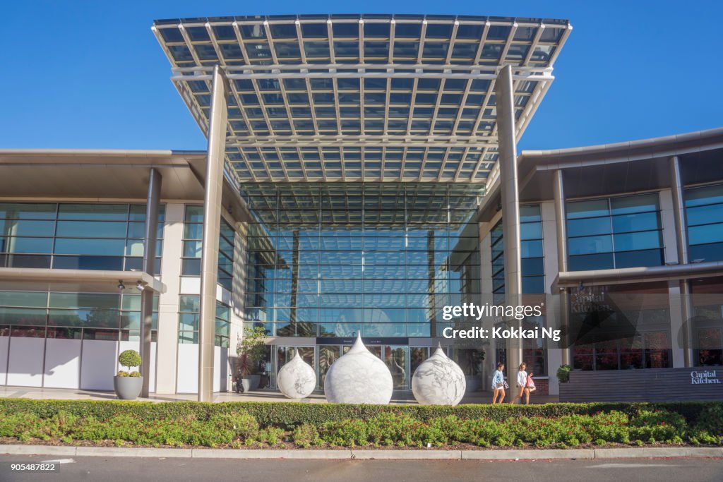 Chadstone Shopping Centre - Marble Teardrops