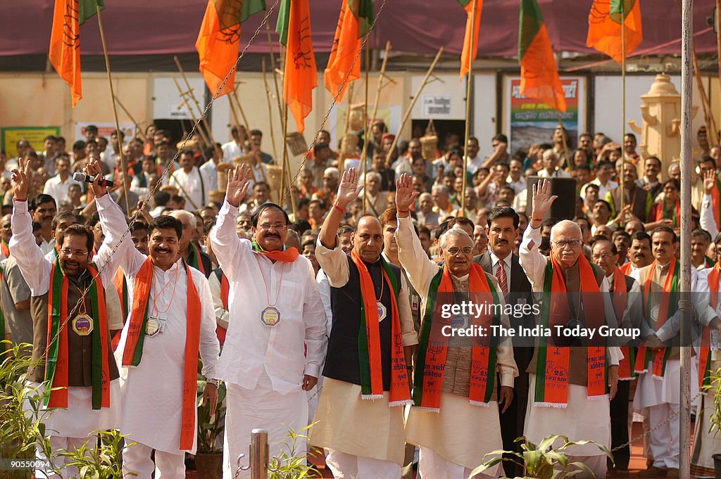 Mukhtar Abbas Naqvi, BJP leader with Pramod Mahajan, Venkaiah Naidu, Rajnath Singh, Atal Bihari Vajpayee, former Prime Minister of India and Lal Krishna Advani, President of BJP and Former Deputy Prime Minister and others at BJP silver jubilee Celebratio
