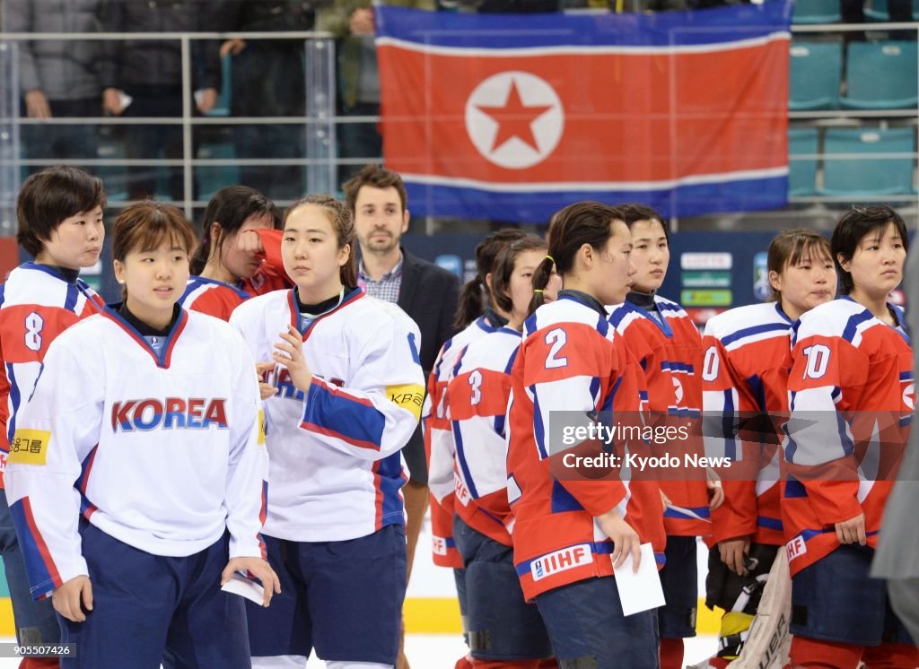 Talk of inter-Korean women's hockey team for Olympics