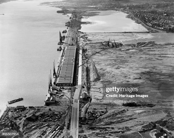 Reclamation of the Western Docks between Royal Pier and Millbrook, Southampton, Hampshire, 1933. Artist Aerofilms.