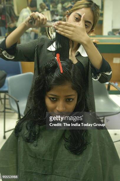 776 Hair Today Salon Photos and Premium High Res Pictures - Getty Images