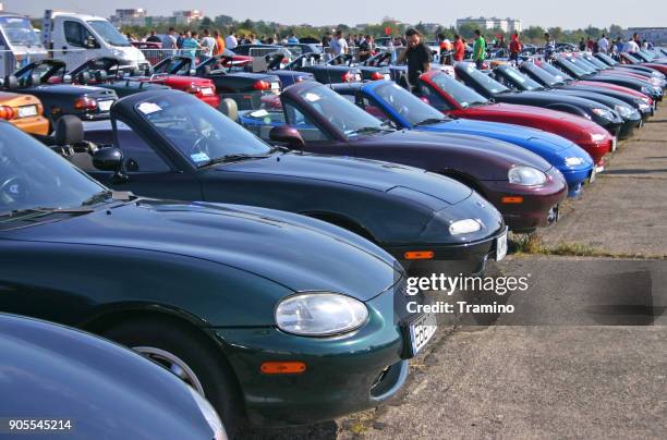 classic mazda mx-5 vehicles on the mazda meeting - mazda mx 5 stock pictures, royalty-free photos & images
