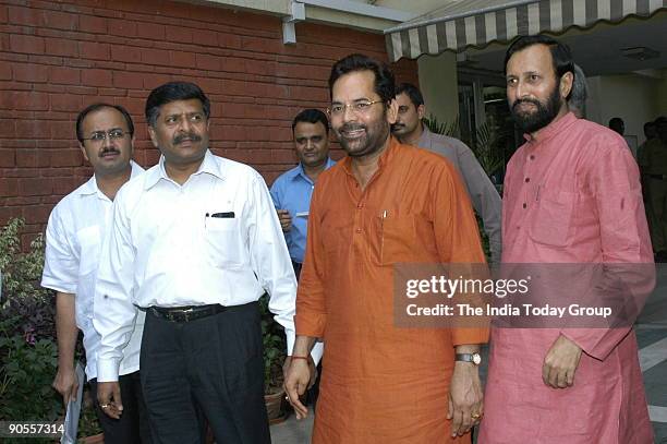 Abbas Ravi B 257 Shankar Das Stock Photos, High-Res Pictures, and Images - Getty Images