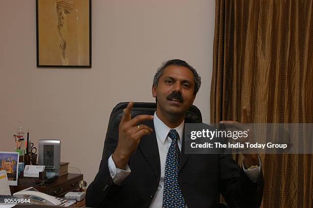 Dr Roshney Issac 24 Soukya Stock Photos, High-Res Pictures, and Images - Getty Images