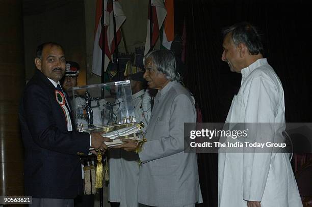 Maha Rao 477 Maha Singh Stock Photos, High-Res Pictures, and Images - Getty Images