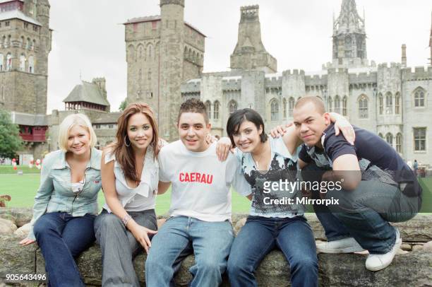Party in the Park Concert at Cardiff Castle, Wales, 14th July 2001. Hear'Say Suzanne Shaw, Myleene Klass, Noel Sullivan, Kym Marsh and Danny Foster.