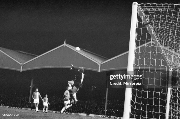 Wolves 4-1 Lokomotive Leipzig, UEFA Cup 2nd leg, match at Molineux Stadium, Wednesday 7th November 1973. Match drawn 4-4 on aggregate. Loko Leipzig...