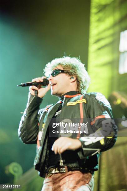 Bon Jovi, in Concert at Millennium Stadium, Cardiff, Wales, Sunday 17th June 2001. Jon Bon Jovi, Lead singer.