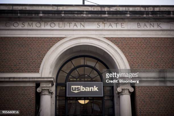Signage is displayed at a US Bancorp branch in downtown Chicago, Illinois, U.S., on Tuesday, Jan. 9, 2018. US Bancorp is scheduled to release...