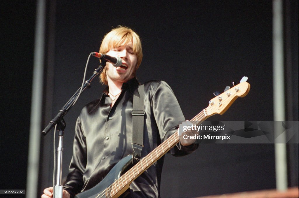 Justin Currie, lead singer of the British rock group Del Amitri ...
