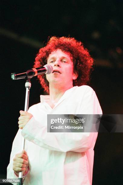 Cardiff's Big Weekend Summer Festival, Cardiff, Wales, 8th August 1998. Leo Sayer, singer on stage.