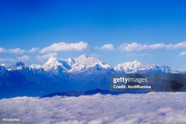 everest - jordiramisa stock pictures, royalty-free photos & images