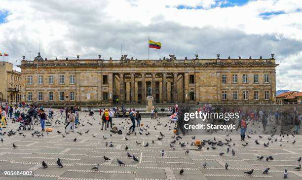 bolivar square - bogota, colombia - la candelaria bogota stockfoto's en -beelden