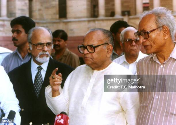 Arvind Reddy Jaipal Reddy R S Gujral Stock-Fotos und Bilder - Getty Images