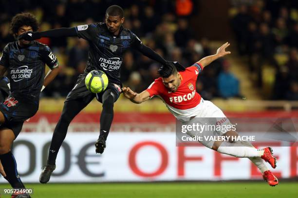 Monaco's Colombian forward Radamel Falcao vies with Nice's Brazilian defender Santos Marlon during the French L1 football match Monaco vs Nice on...