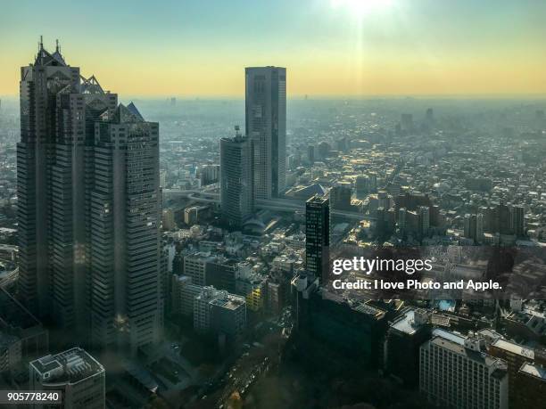 tokyo december afternoon - nishi shinjuku foto e immagini stock