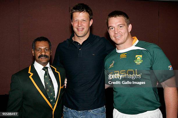 Peter de Villiers, Bob Skinstad and John Smit pose during the Springboks team photo session at the Kings Gate Hotel on September 11, 2009 in...