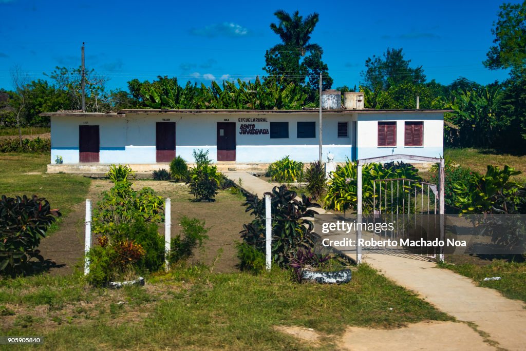 Cuba Rural Primary School In The Cuban Countryside High-Res Stock Photo ...