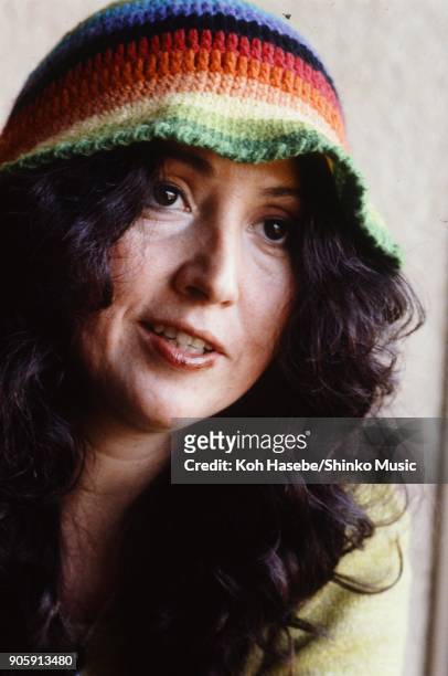 Maria Muldaur interviewed by Music Life magazine at a coffee shop, March 1978, Tokyo, Japan.