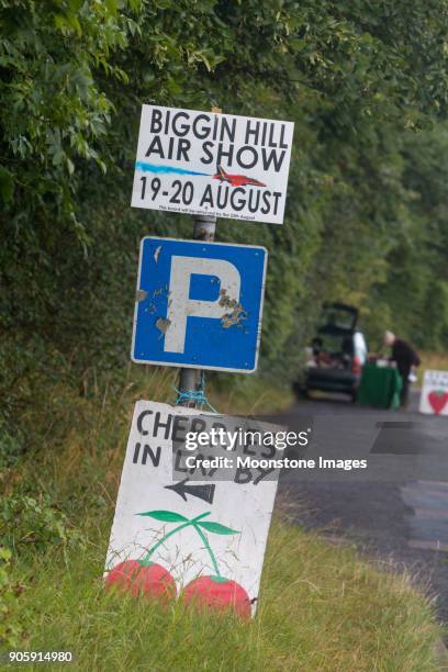 cherries for sale in kent, england - biggin hill stock pictures, royalty-free photos & images