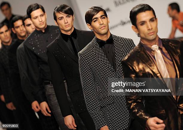 103 Ravi Bajaj Stock Photos, High-Res Pictures, and Images - Getty Images