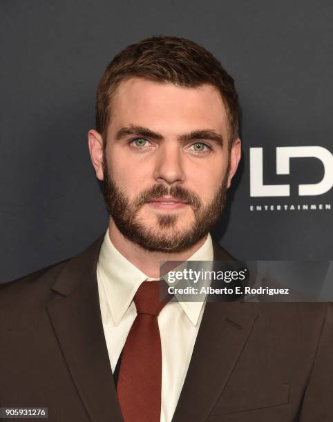 Alex Roe Wallpaper 1.509 fotos e imágenes de alta resolución de Alex Roe - Getty Images