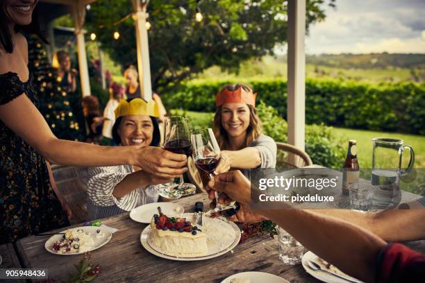 haben wir viele mehr zusammen! - christmas australia stock-fotos und bilder