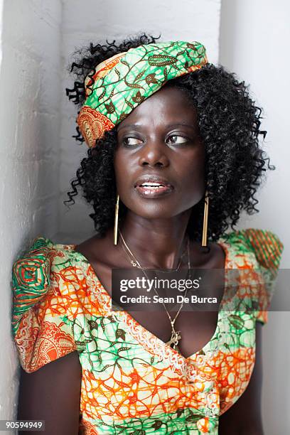 woman in traditional african costume - burca fotografías e imágenes de stock